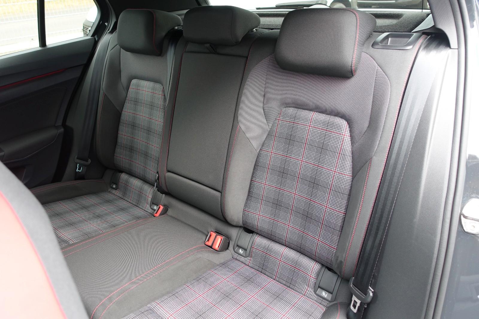 Volkswagen Golf VIII Lim. GTI ACC LED Garantie, миниатюра 27