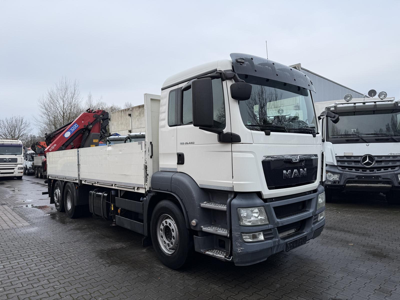 MAN TGS 26.440 6X2-4 Kran HMF 3220 bis 29 Meter