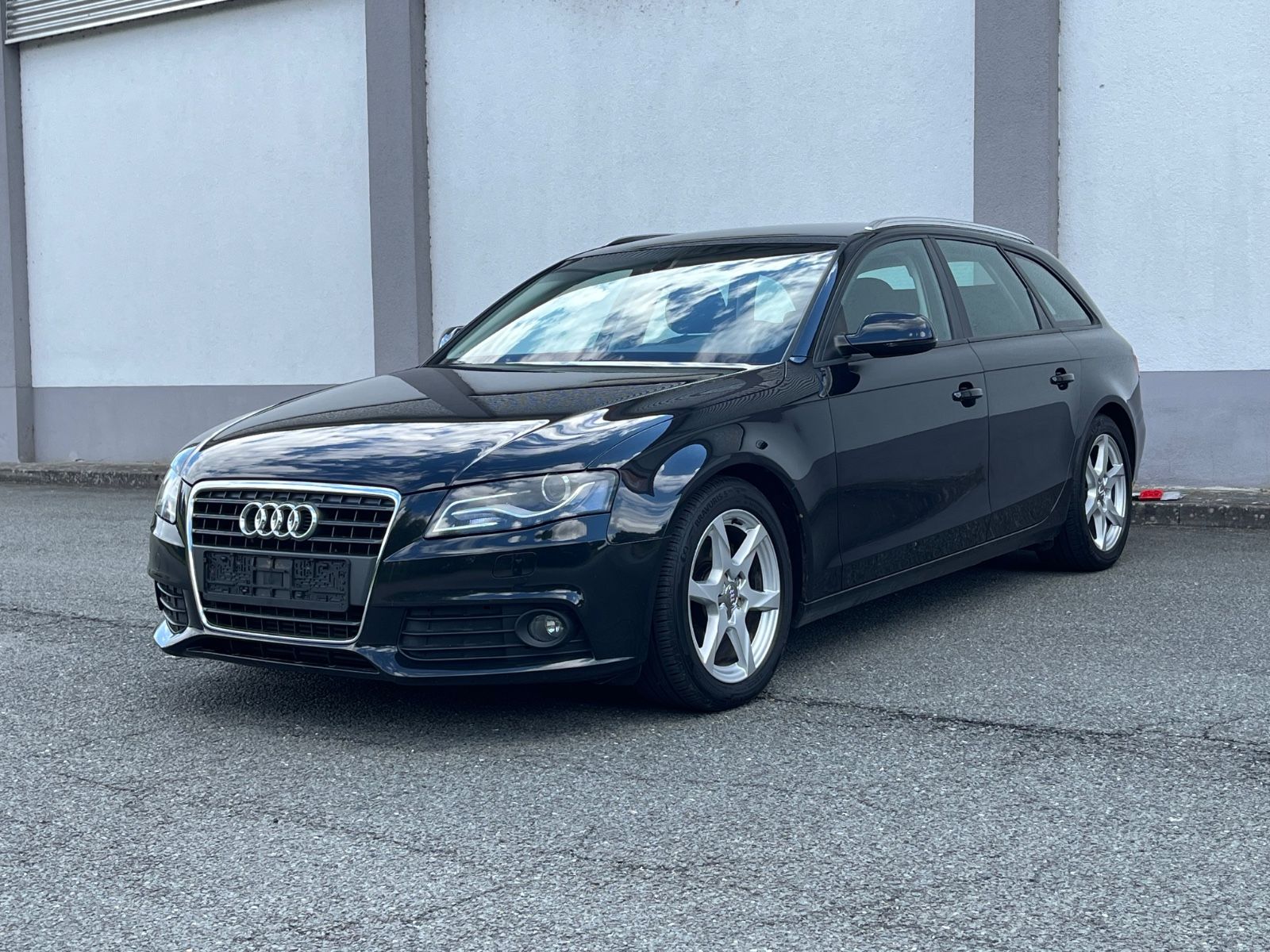 Audi A4 - 1