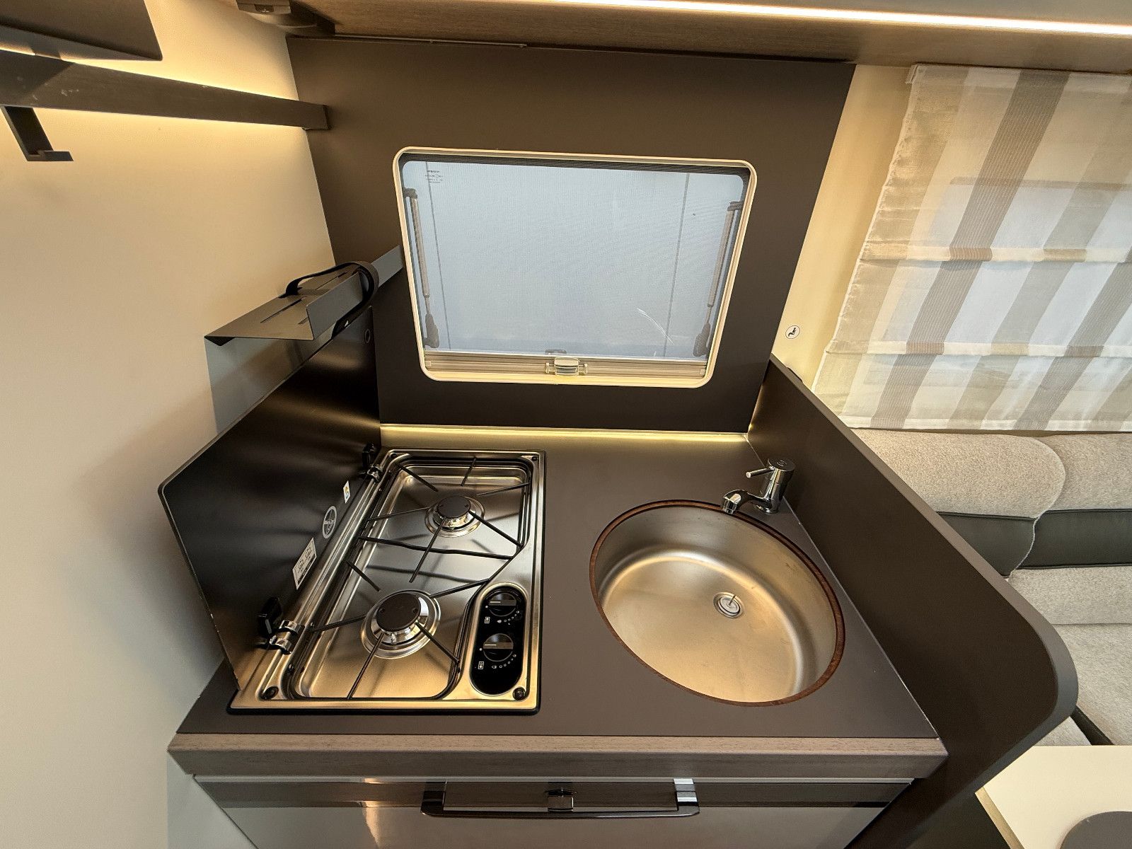 Fahrzeugabbildung Roller Team Zefiro 287 Integral - Modell 2026