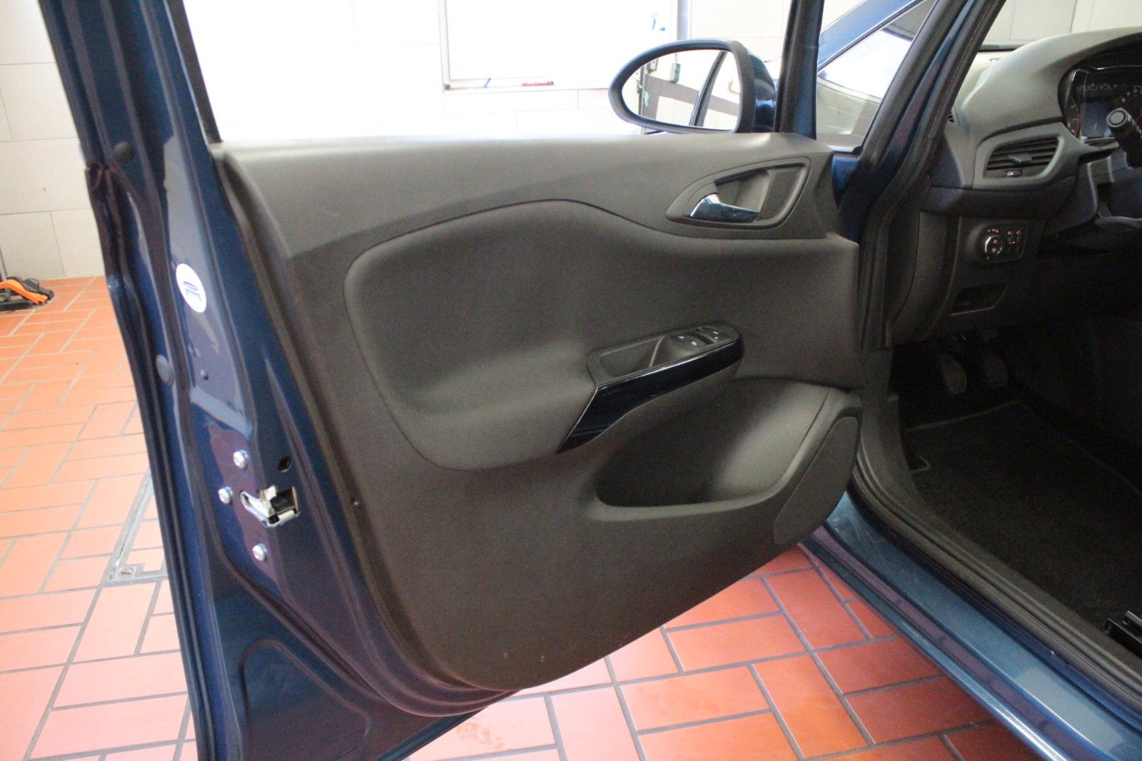 Fahrzeugabbildung Opel Corsa 1.4 Turbo eco FLEX Edition  *Winterpaket*