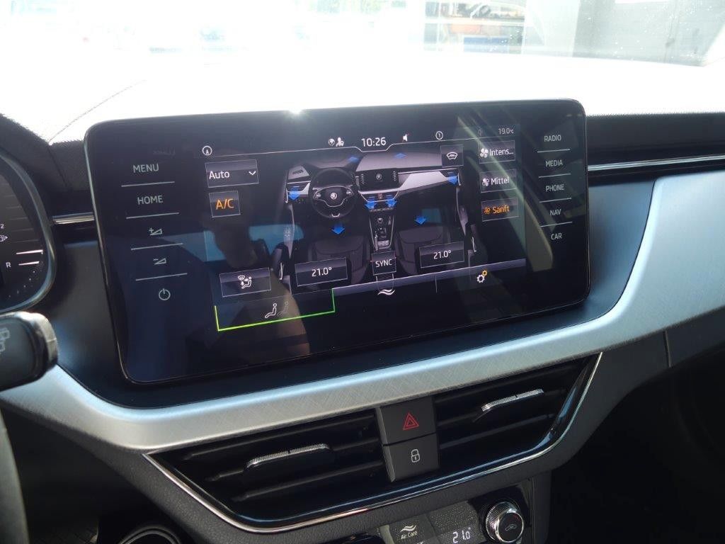 Fahrzeugabbildung SKODA Kamiq 1.0l TSI DSG TOUR *LED*NAVI*FSH*PDC*