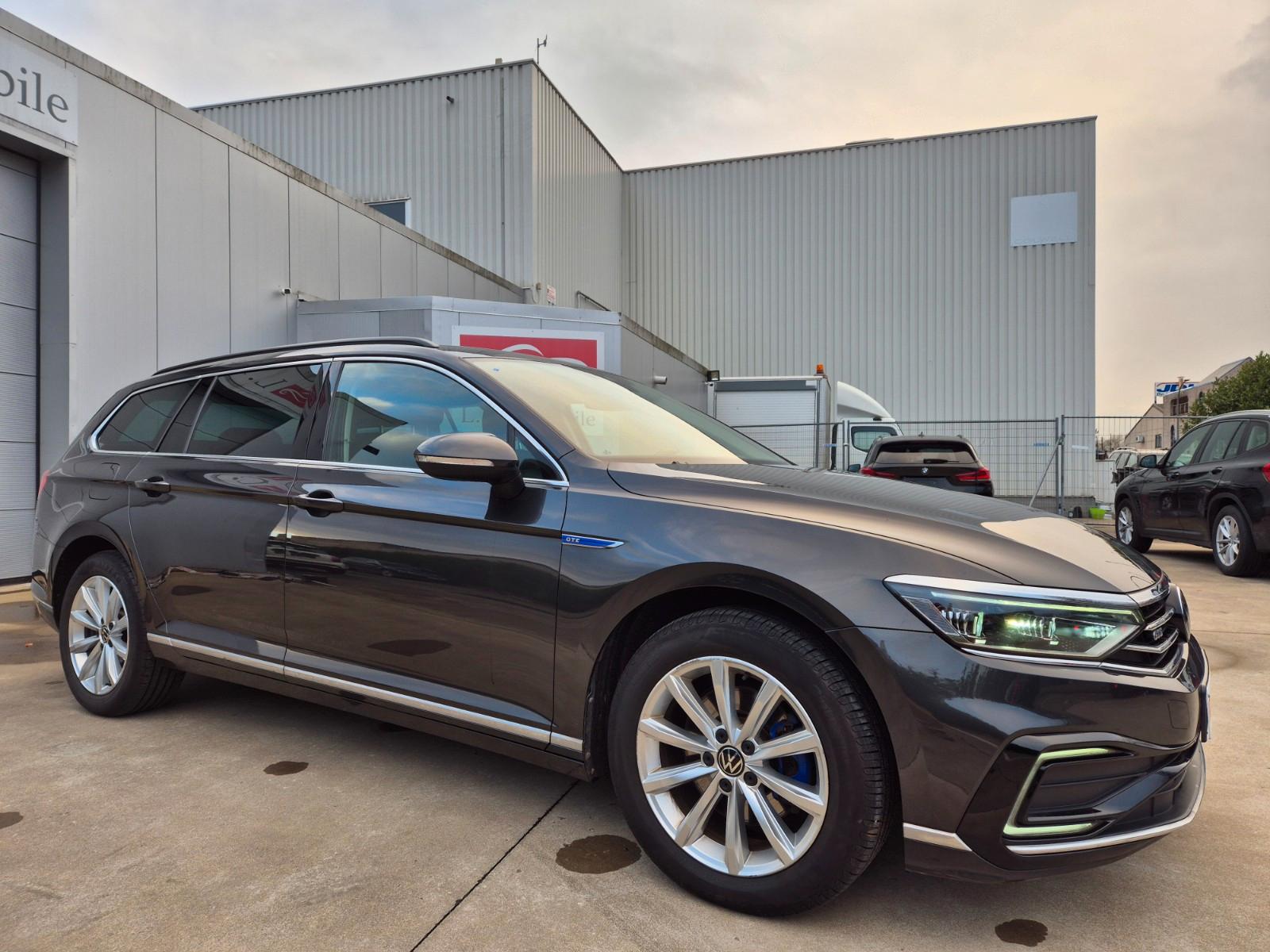 Volkswagen Passat GTE 1.4 TSI // PHEV HYBRID // DSG !