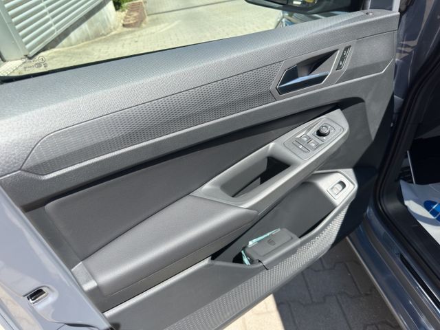 Caddy Dark Label 1,5l eHybrid DSG AHK Navi Digit