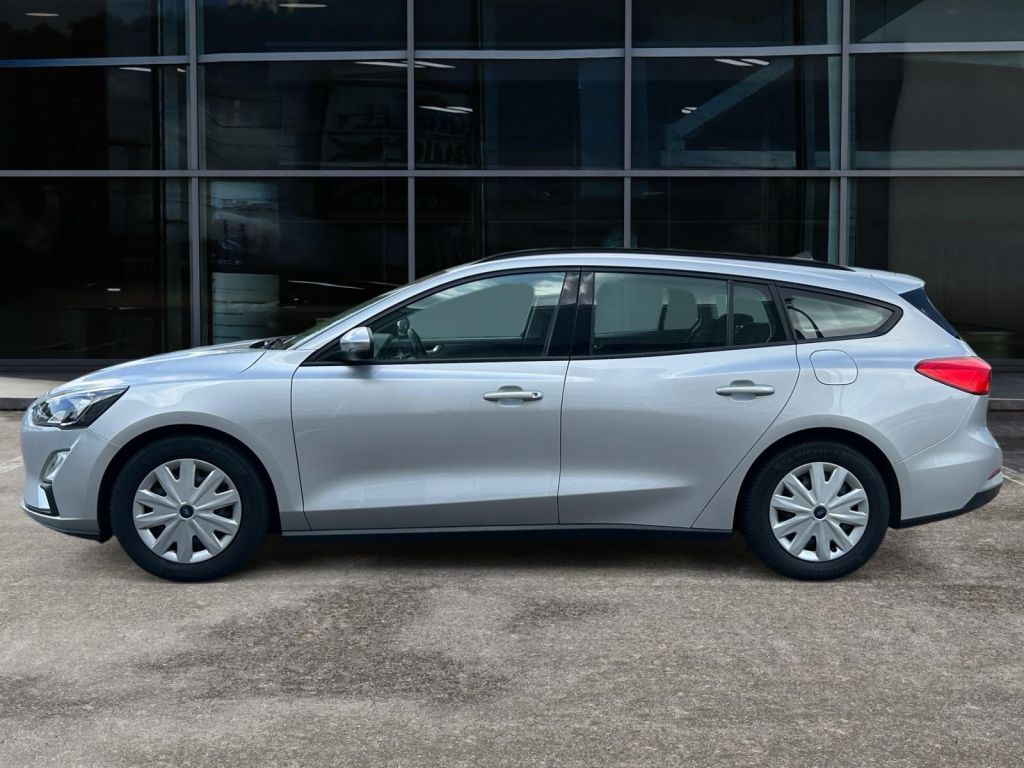 Fahrzeugabbildung Ford Focus Turnier 1.0 EcoBoost Start-Stopp-System TR