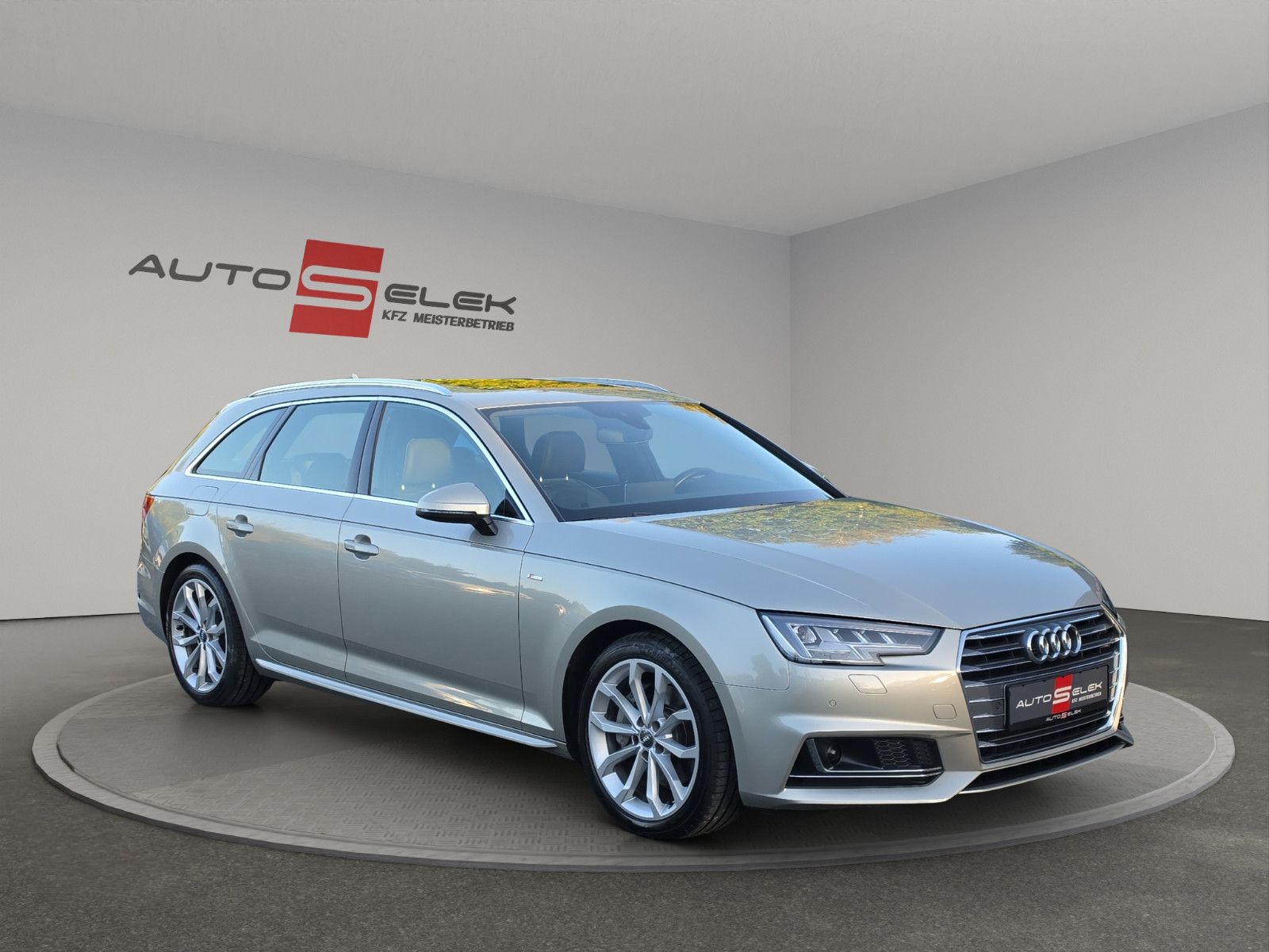 Fahrzeugabbildung Audi A4 AVANT SPORT S-LINE AUTOMATIK AUS 1.HAND