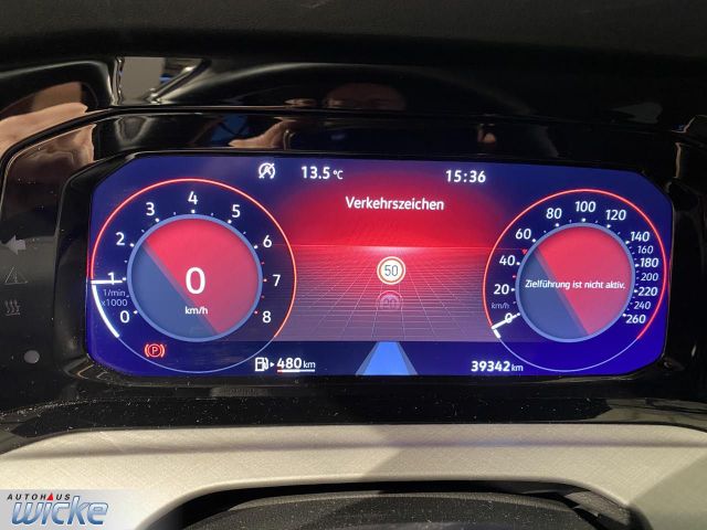 Golf VIII 1.5 TSI Life NAVI KLIMA PDC LED
