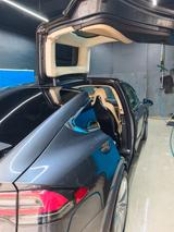 Tesla Model X Ludicrous - Kostenloses Laden - 7 Sitzer - Tesla Model X von privat