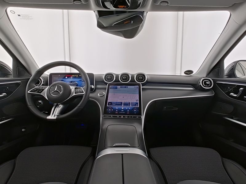 Fahrzeugabbildung Mercedes-Benz C 180 9G Avantgarde Memory+Distr+ 360°+Keyless+L