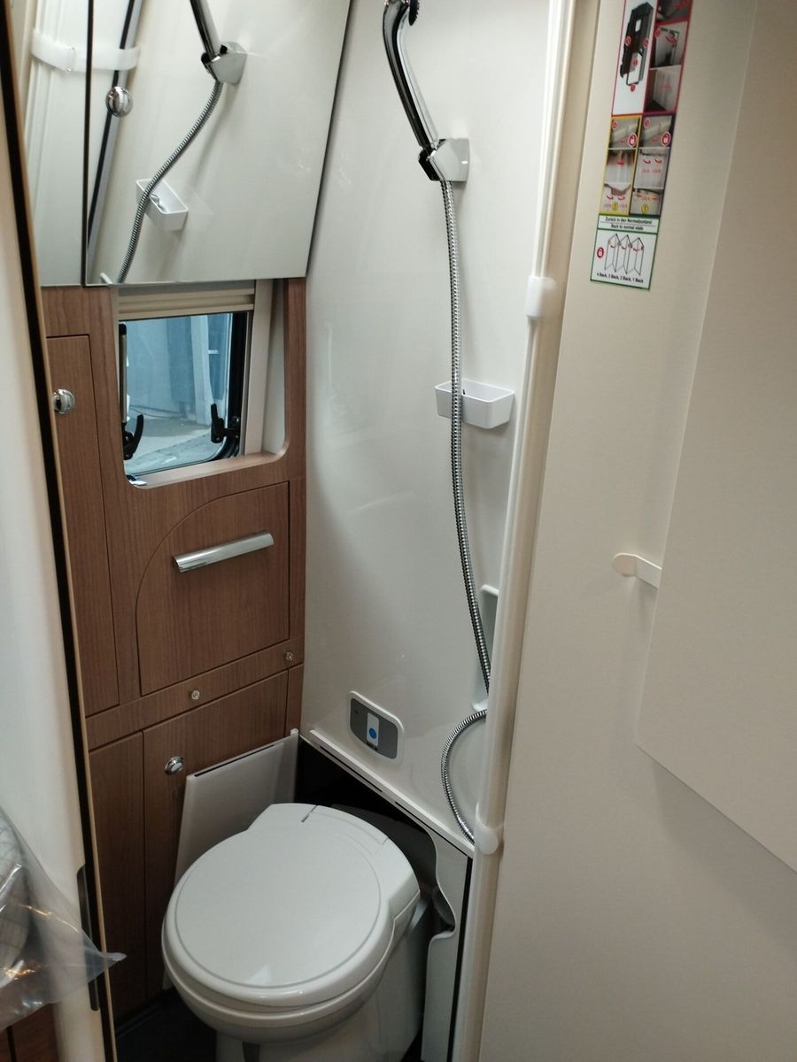 Fahrzeugabbildung Malibu Genius 641 LE Klimaautomatik, Radio DAB