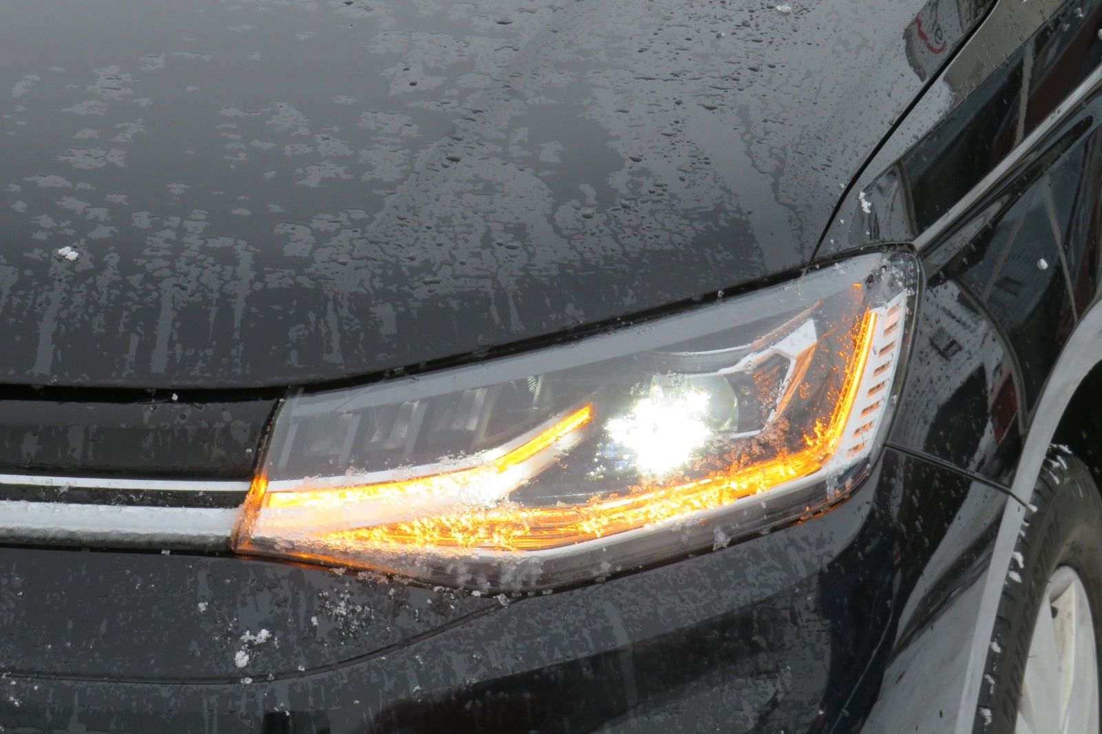 Fahrzeugabbildung Volkswagen Caddy Life DSG NAVI PDC SITZHEIZUNG 1.HD