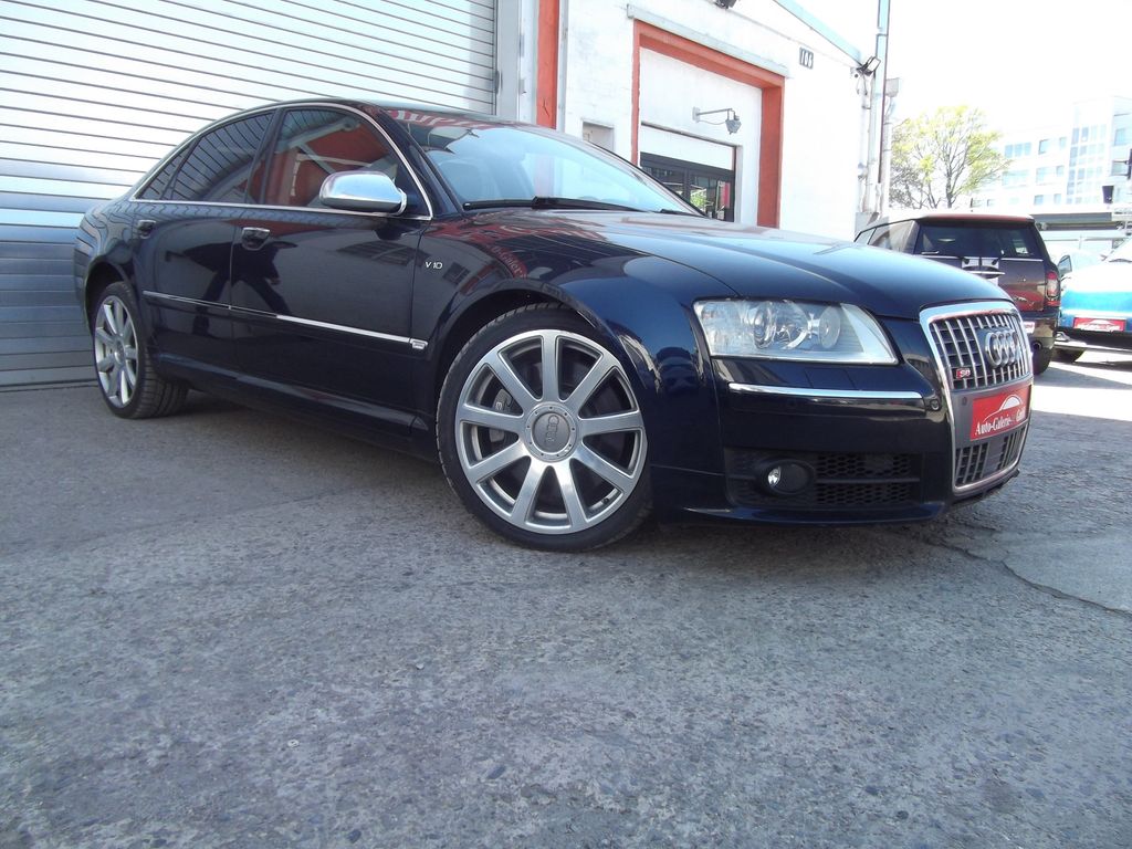 Audi S8