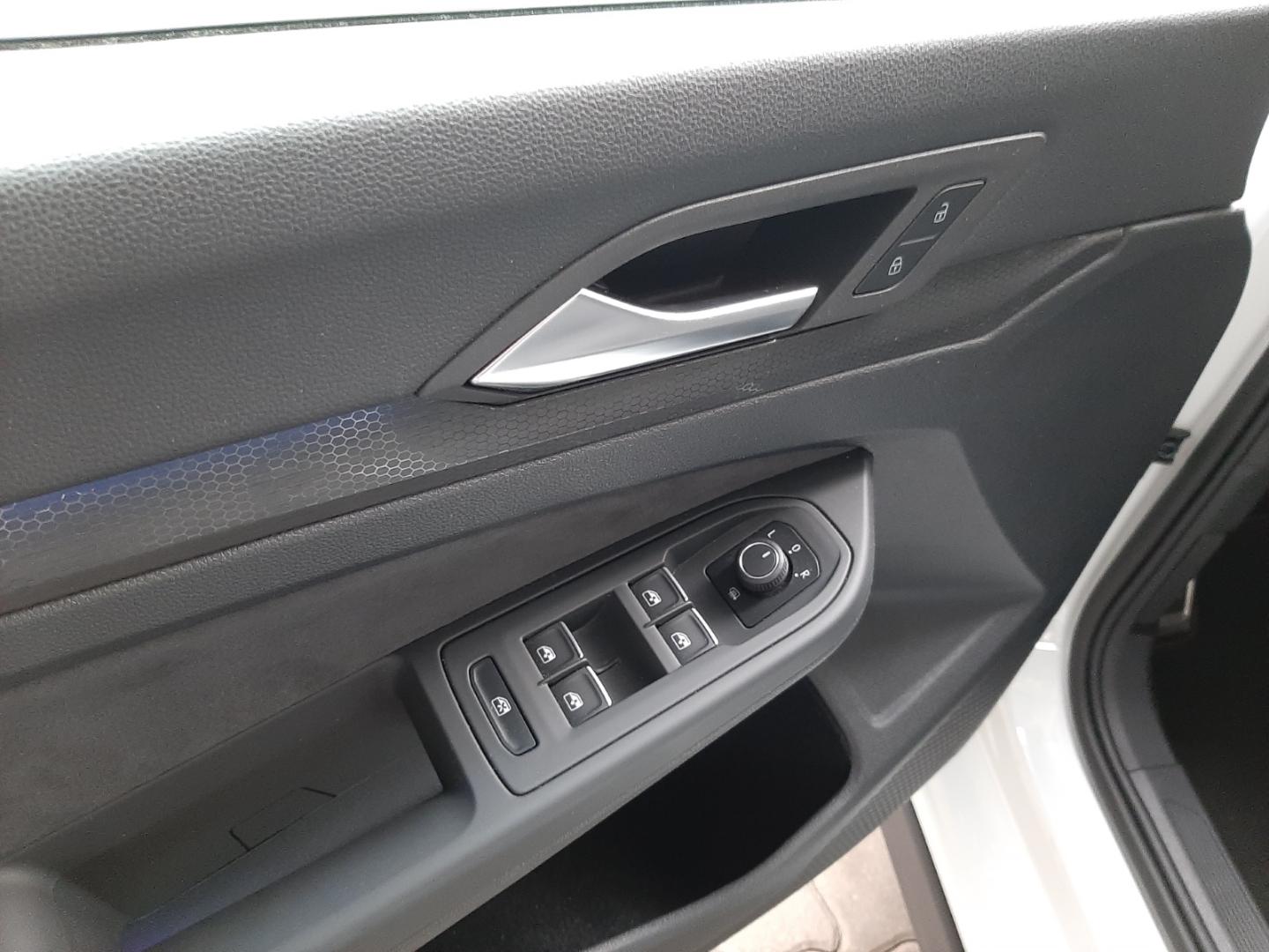 Volkswagen Golf VIII GTI DSG ACC AHK App Connect, миниатюра 11