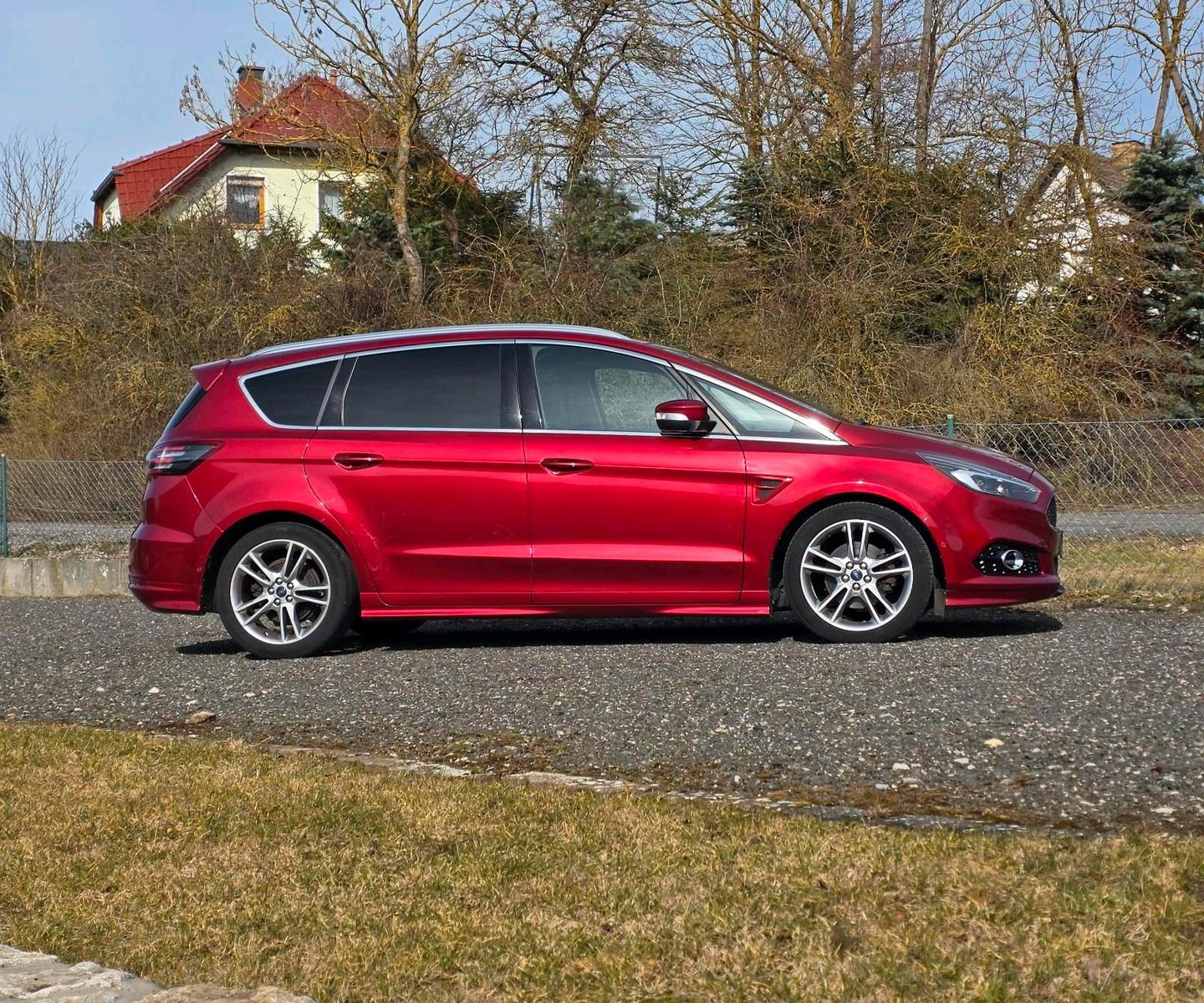 Ford S-Max