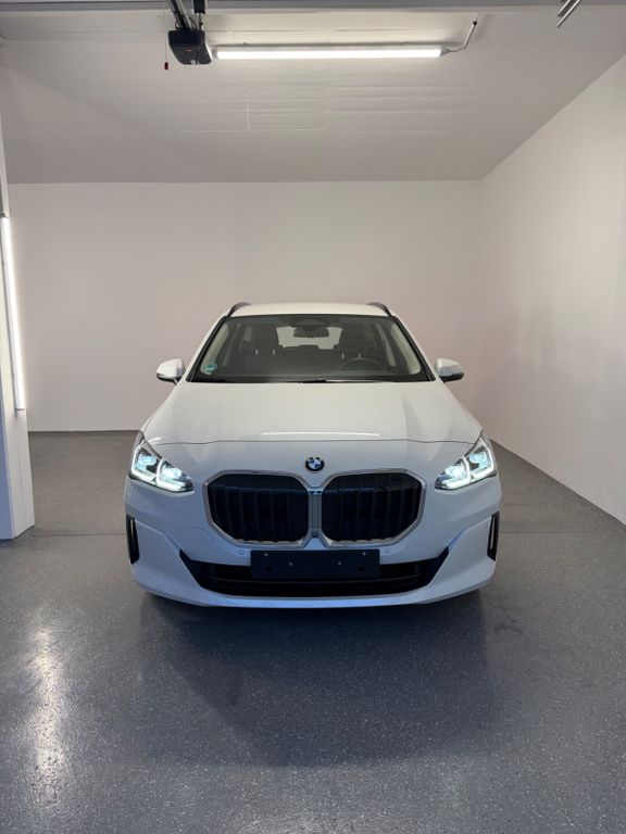 Image of BMW 218