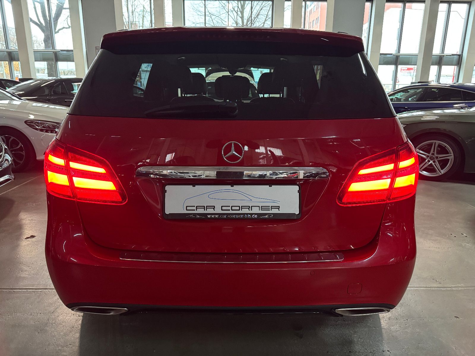 Fahrzeugabbildung Mercedes-Benz B 200 7G-DCT SPORTPAKET URBAN AMG NIGHT COMAND