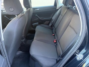 Volkswagen Polo - 10