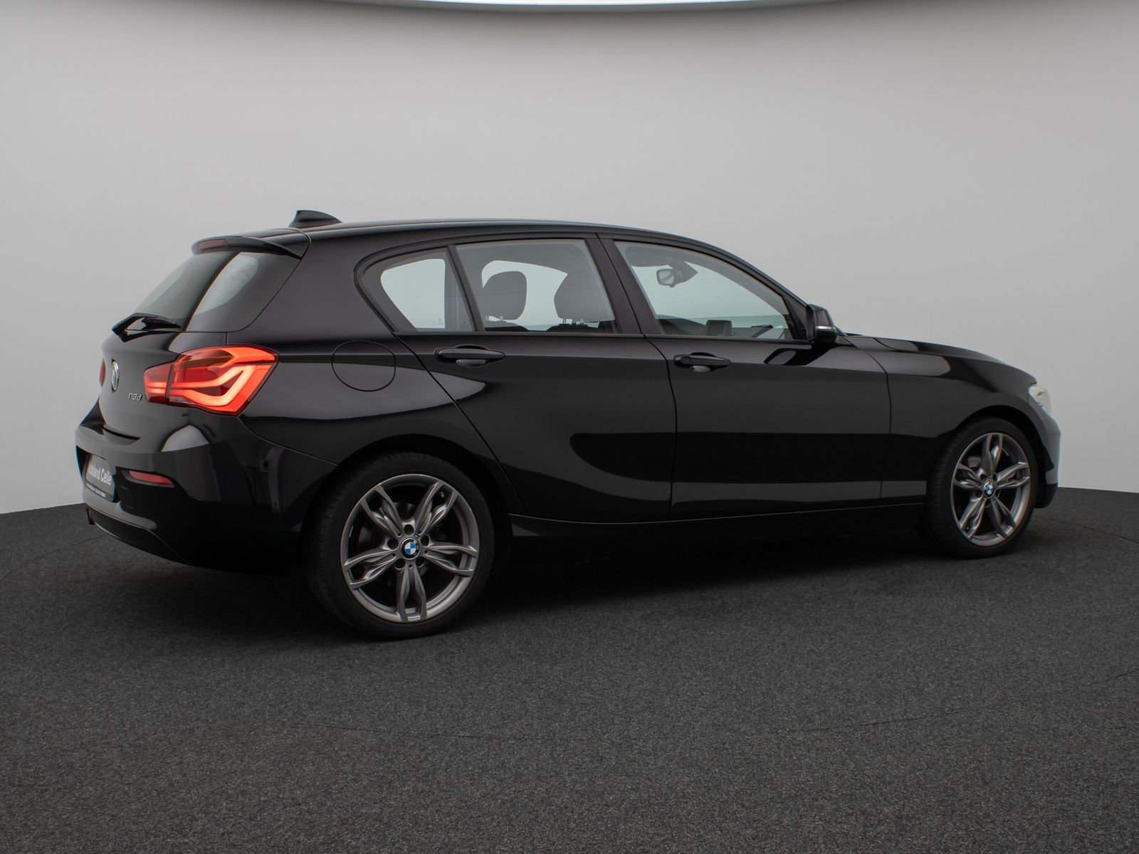 Fahrzeugabbildung BMW 118d Advantage PDChint Sitzhzg Geschwindigkeits