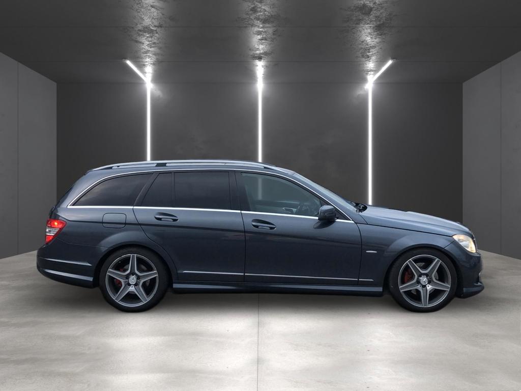 Mercedes-Benz C 320
