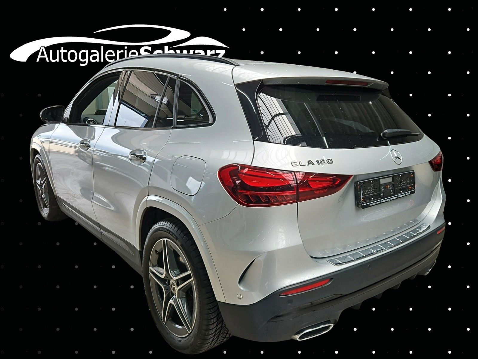 Mercedes-Benz GLA 180 7G AMG NIGHT MBEAM DIST+KAM AMB KEY BURM foto 6
