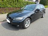 BMW 318d Touring Volle Ausstattung | Steuerkette Neu - BMW 318 aus 2010: 318d