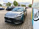 Ford Focus Turnier ST-Line/LED/Pano-Dach/Styling Pake - Ford Focus: Styling