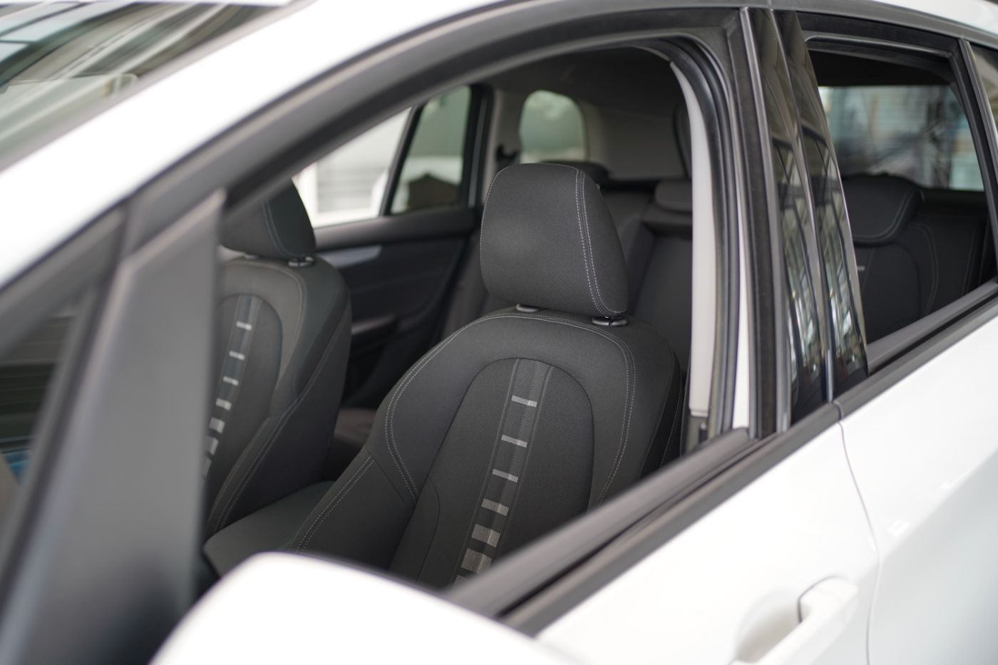 Fahrzeugabbildung BMW 216d Gran Tourer +Driving Assist+Parkassist+AHK+