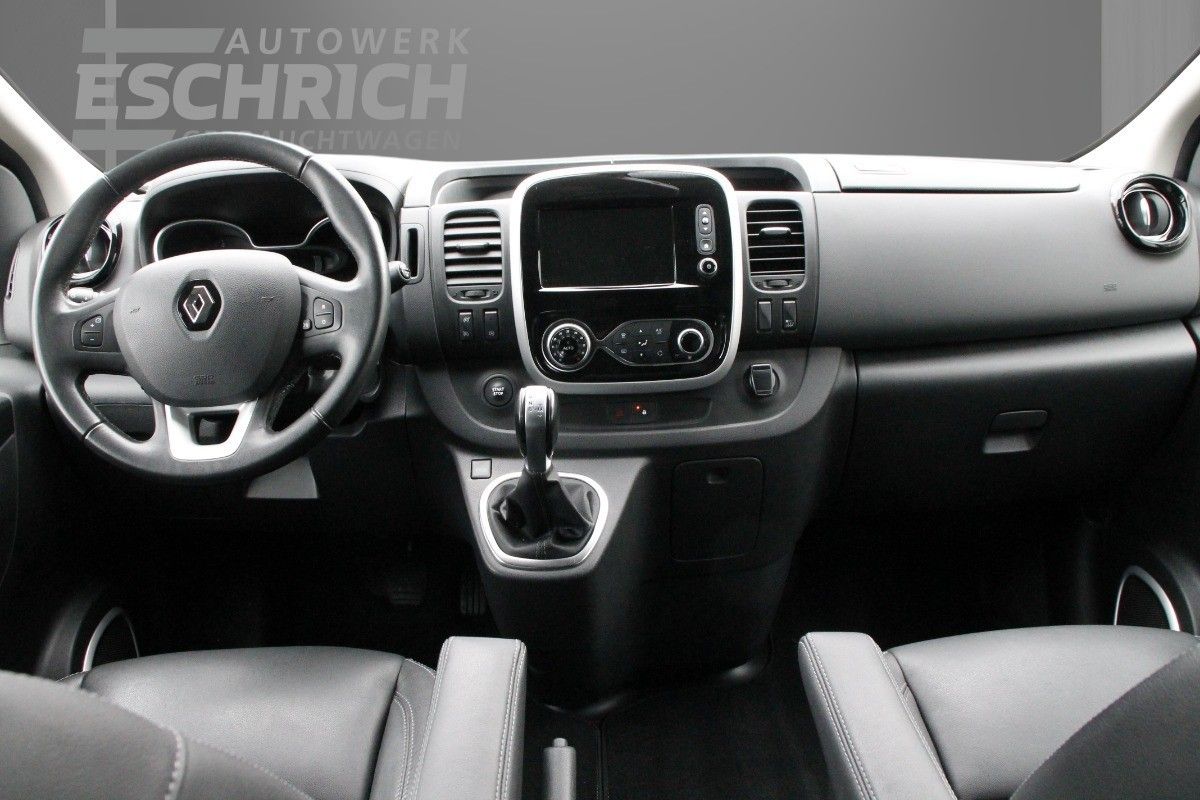 Fahrzeugabbildung Renault Trafic Combi L1H1 SpaceClass