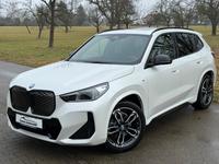 BMW iX1 30 xDrive M SportPro Pano AHK Kamera 19"