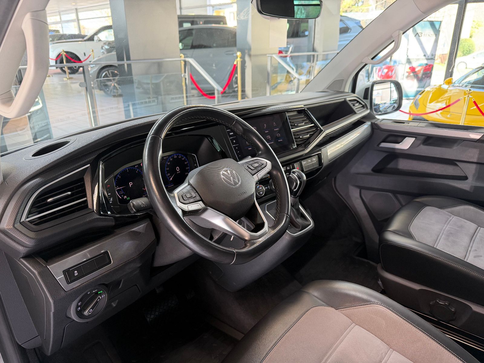 Fahrzeugabbildung Volkswagen T6 Multivan/7-SITZ/VIRTUAL/AUTOMATIK/KAMERA/NAVI