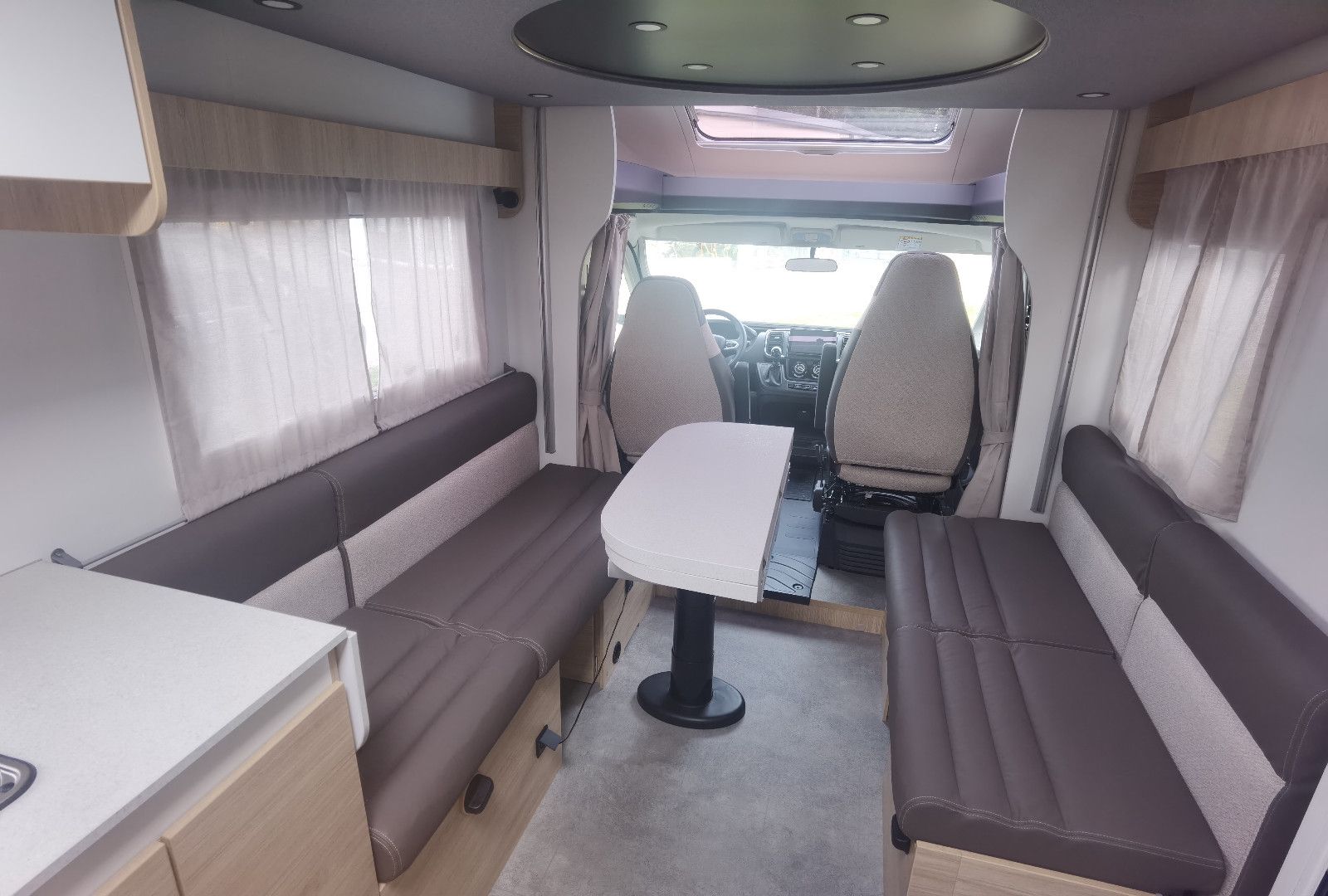 Fahrzeugabbildung Challenger 260 Ultimate Edition