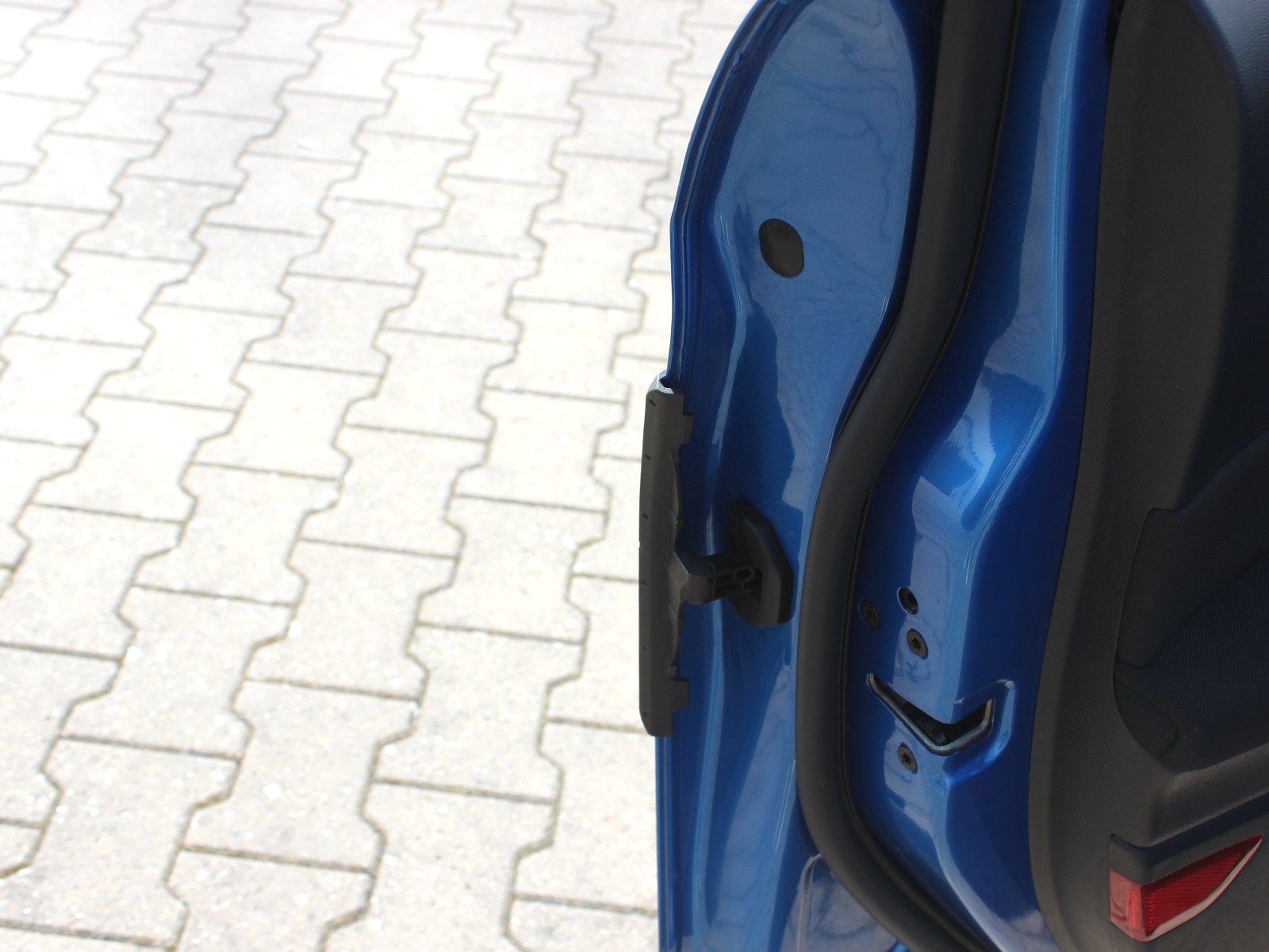 Fahrzeugabbildung Ford Fiesta Cool & Connect 1,0 EcoBoost Start/Stopp