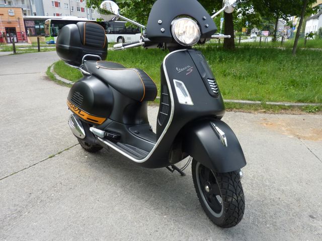 Vespa 300 GTS Super