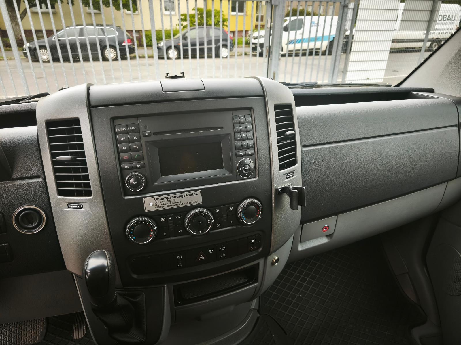Mercedes-Benz Sprinter 519