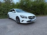 Mercedes-Benz CLA 180 -