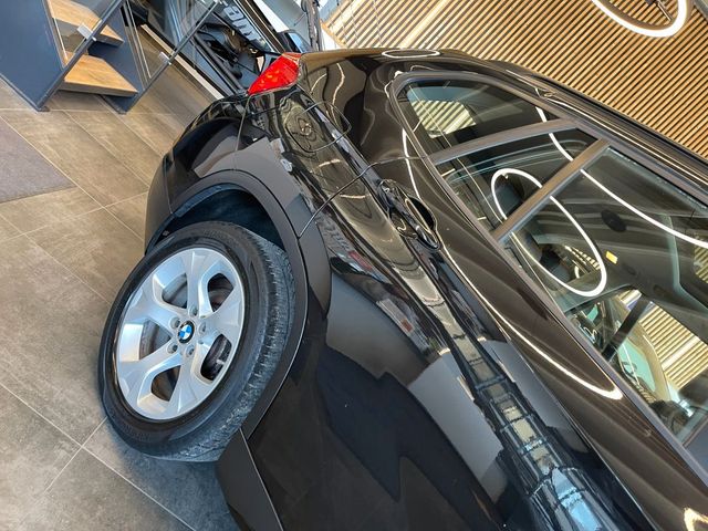 BMW X1 18 d xDrive *PANO*NAVI*PDC*AHK*TEMPOMAT*SHZ*