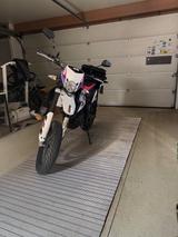 Aprilia SX 125, Neuwertig , Herstellergarantie - APRILIA 125 SX
