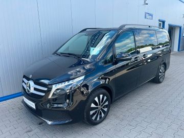 Mercedes V 220 - 1