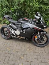 Ducati Panigale V2 Black mit Garantie bis 08/28 - Ducati Motorräder in Köln