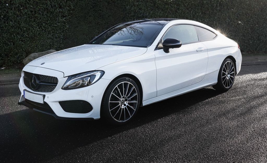 Image of Mercedes-Benz C 200