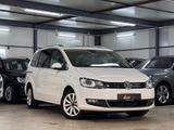 Volkswagen Sharan 7SITZER*PANO*HIGHLINE+*KAME*LEDER*ASSIST+ - VW Sharan Gebrauchtwagen in Frankfurt