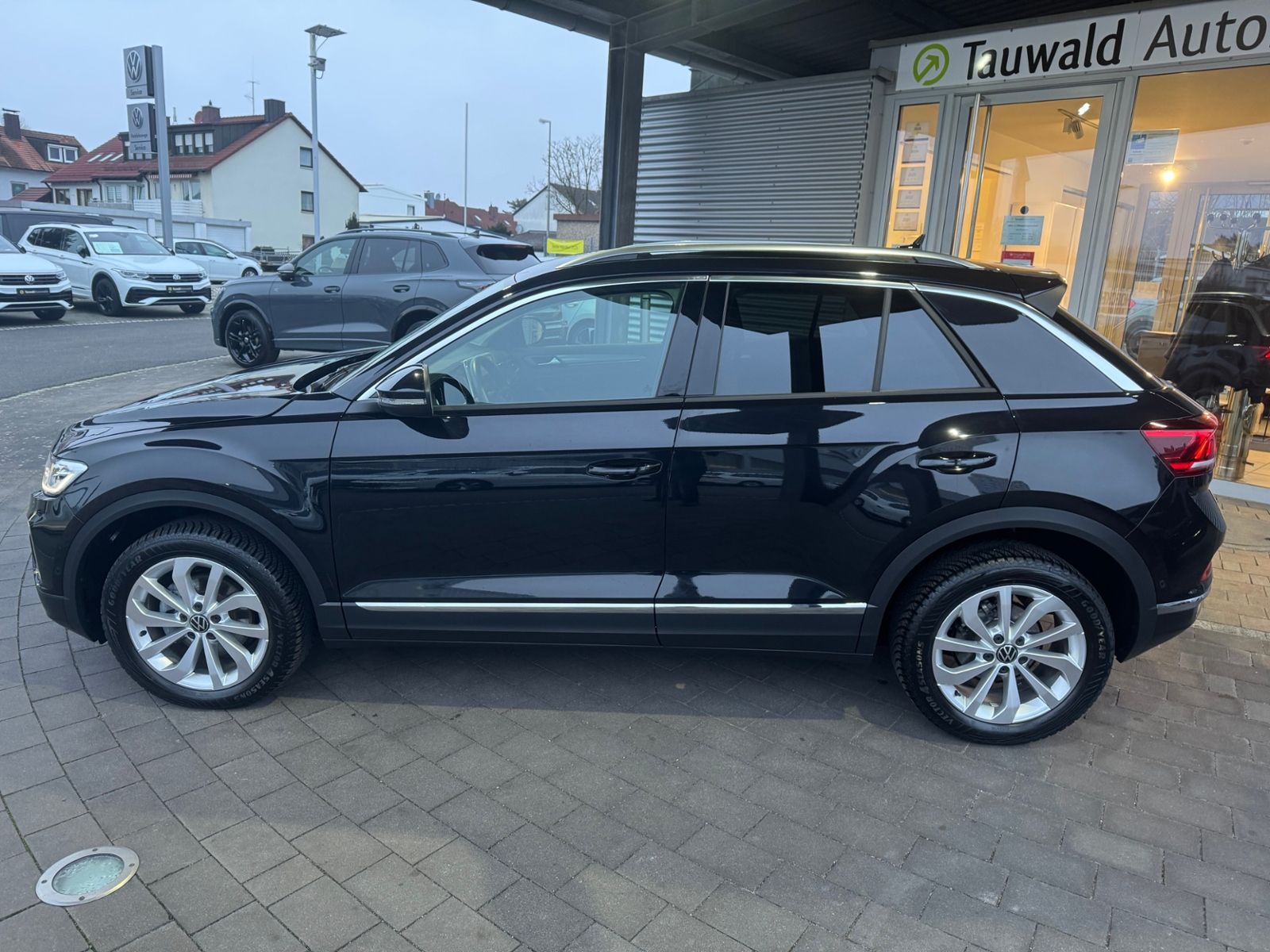 Volkswagen T-Roc - Bild 10