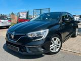 Renault Megane IV Lim Play - Renault Megane Gebrauchtwagen in Hamburg