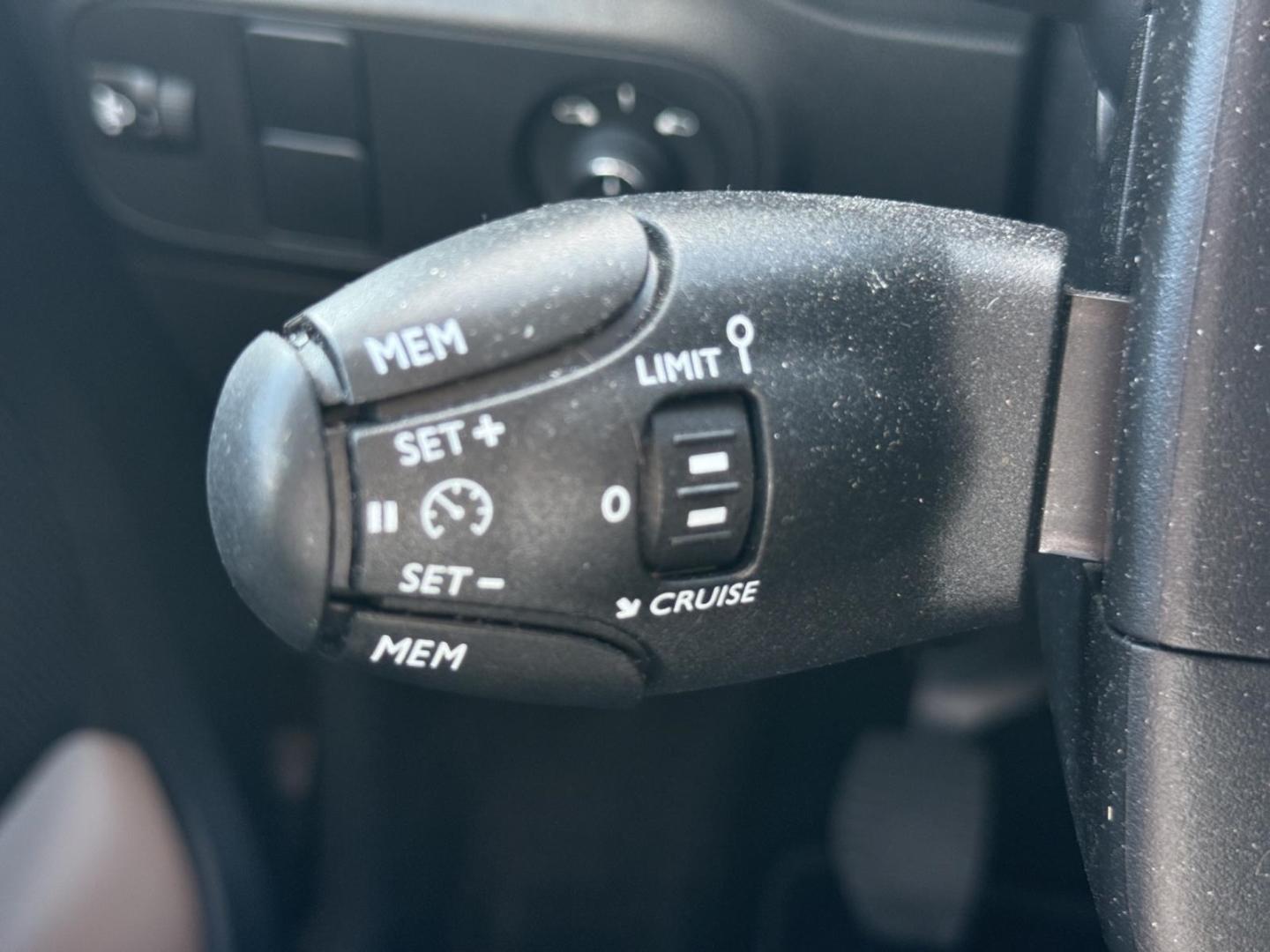 Citroën C3 PureTech 82 1.2 Plus  Navigation/LED/Klima