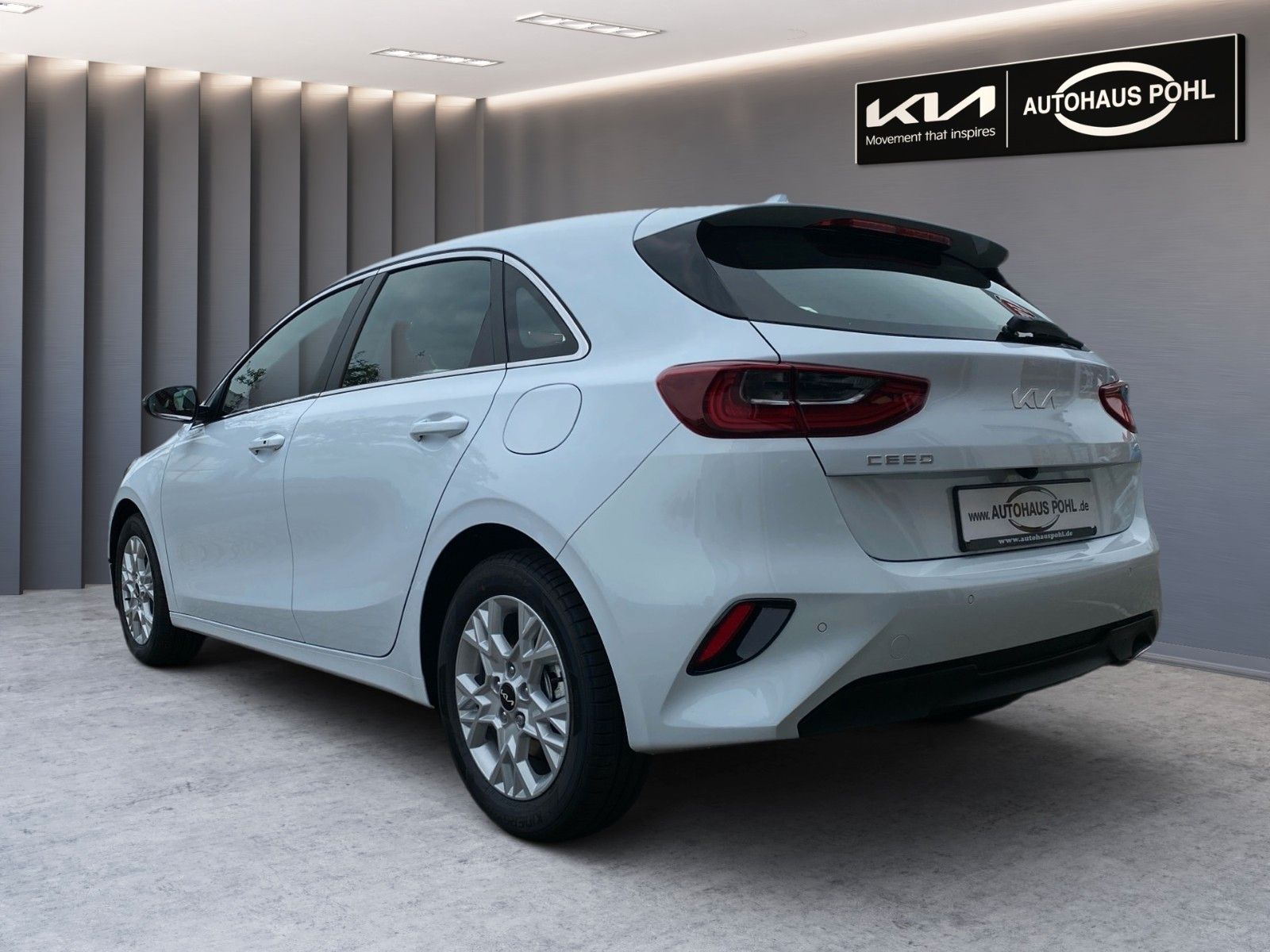 Fahrzeugabbildung Kia CEED_5 1.0T 100 ULTIMATE STD