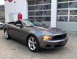 Ford Mustang GT 4.6 L V8  Benzin/Autogas/Facelift