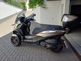 Piaggio MP3 530 HPE - BENZIN TRIKE AUTOMATIK