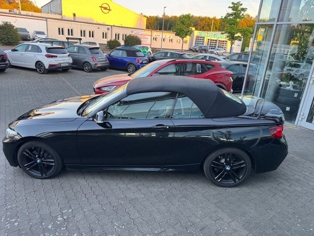 Fahrzeugabbildung BMW 220i Cabrio M Sport H/K LED NAV PDC SHZ 18"