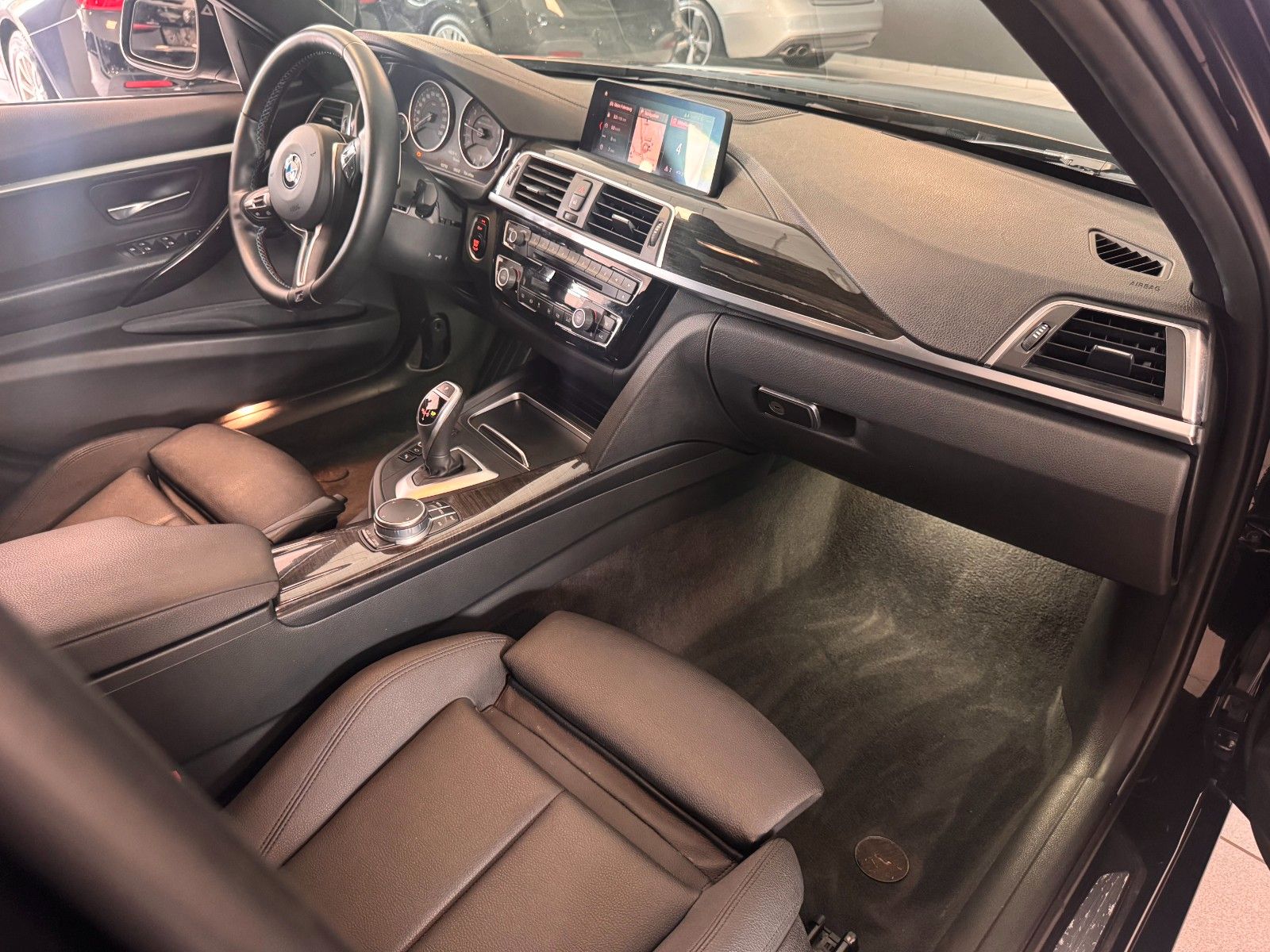 BMW 340i xDrive M Sport Shadow Automatic foto 14