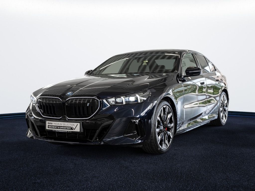 BMW i5 eDrive40 M-Sport Pro PANO AHK B&W HUD ACC LED imagem 2